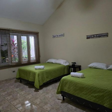 Hostal Casa Luna Σάντα Άνα Εξωτερικό φωτογραφία