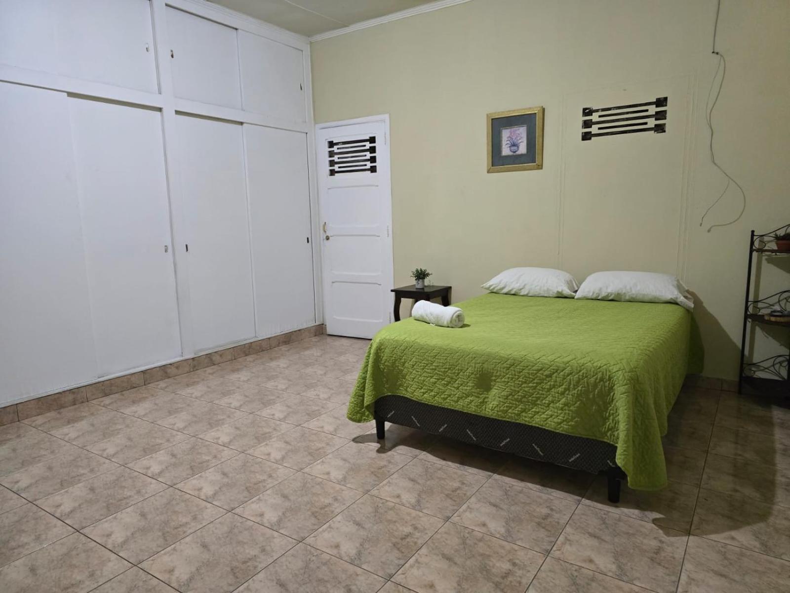 Hostal Casa Luna Σάντα Άνα Εξωτερικό φωτογραφία