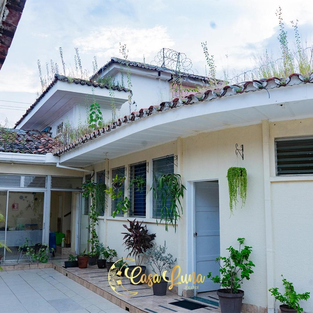 Hostal Casa Luna Σάντα Άνα Εξωτερικό φωτογραφία